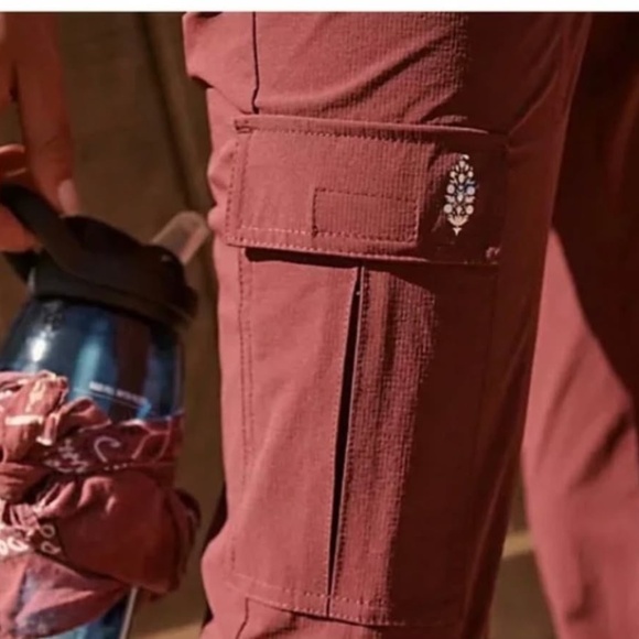 New without tag Free People Movement Cascade Flare Pants Size M - Picture 3 of 9